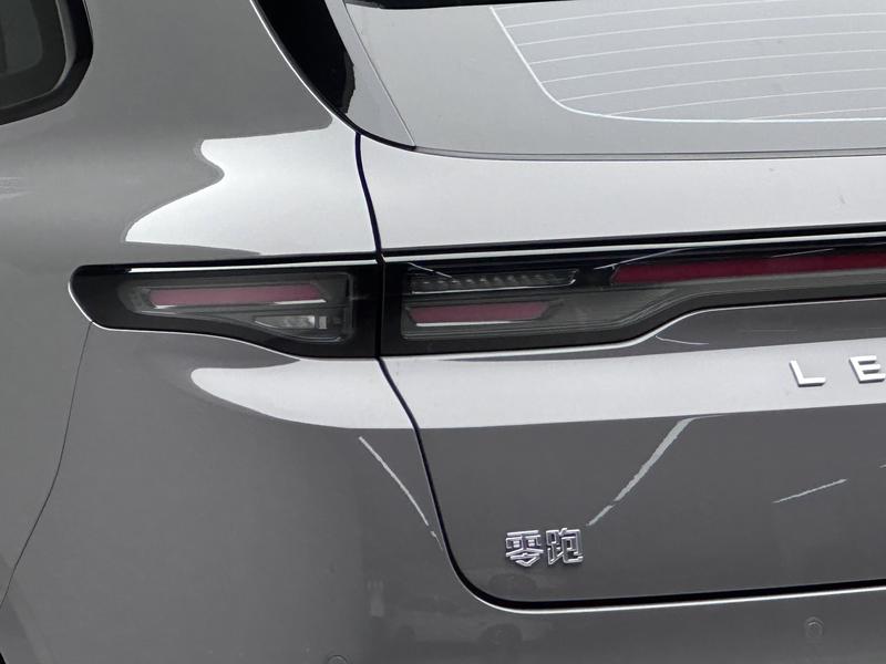 Leapmotor Lafa5, 2025 — фото 10 из 12
