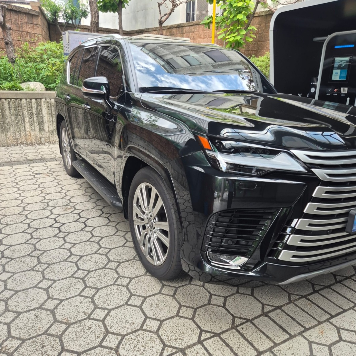 Lexus LX, 2025 — фото 2 из 11
