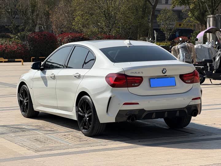BMW 1 Series, 2023 — фото 4 из 9