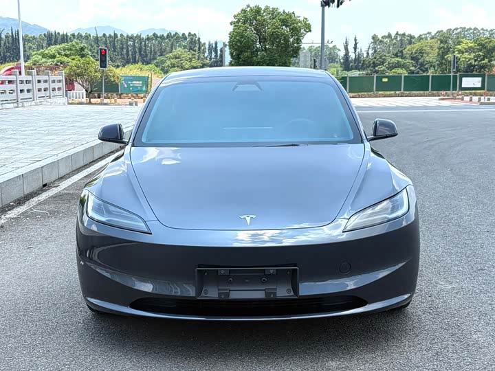 Tesla Model 3, 2023 — фото 2 из 9