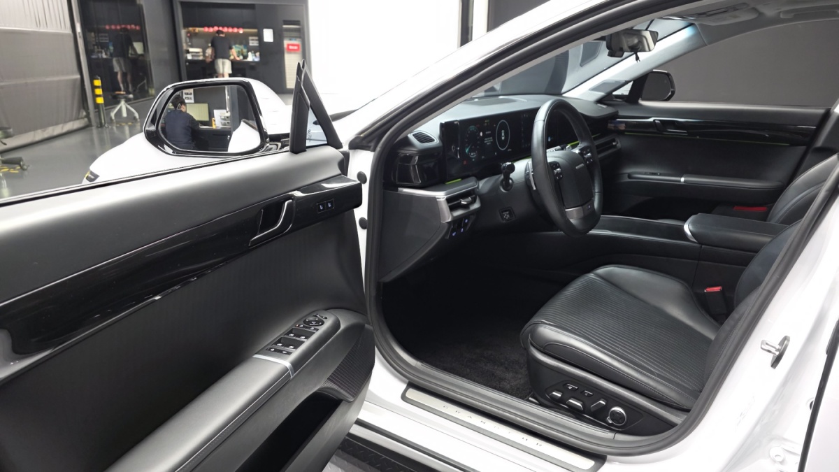 Hyundai Grandeur, 2022 — фото 10 из 12