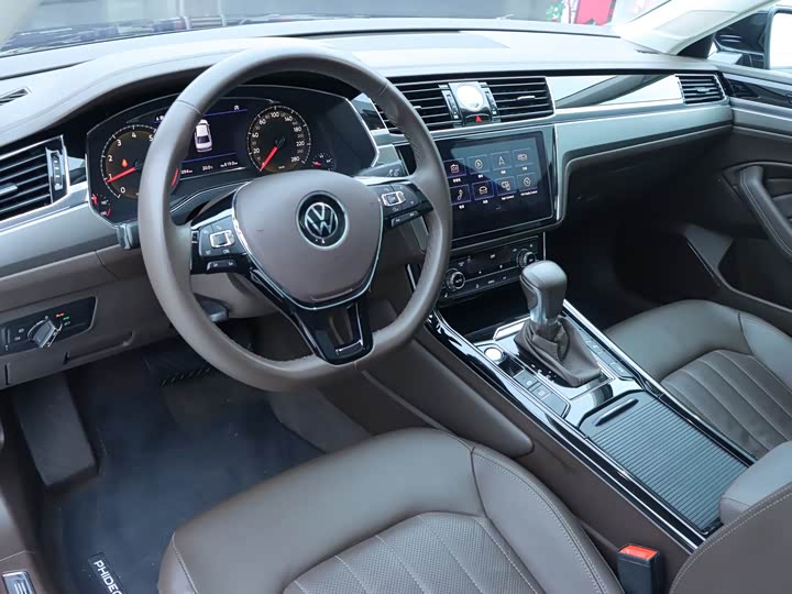 Volkswagen Phideon, 2023 — фото 6 из 9