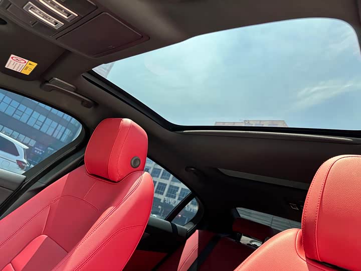 Jaguar XE L, 2025 — фото 9 из 9