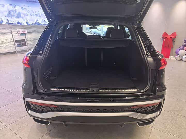 Audi Q5L, 2025 — фото 6 из 9