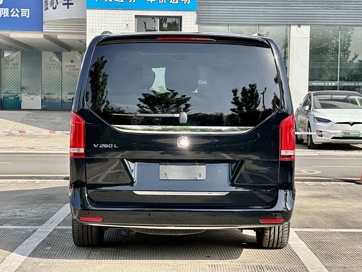 Mercedes-Benz V-Class, 2021 — фото 5 из 9