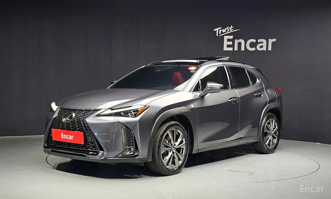 Lexus UX, 2023 — купить в Перми под ключ