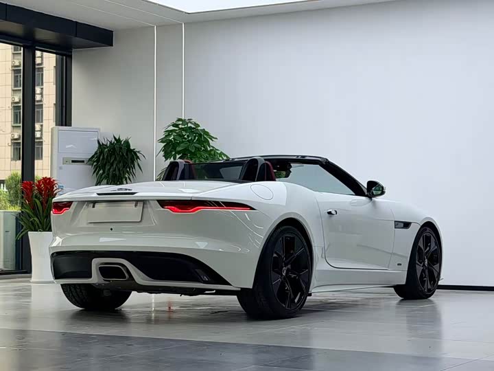 Jaguar F-Type, 2024 — фото 3 из 9