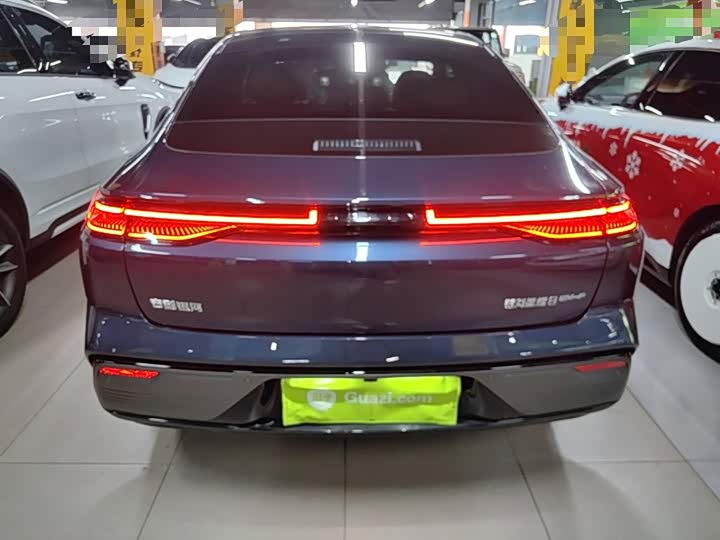 Geely Galaxy Starshine 8 EM-i, 2025 — фото 6 из 9