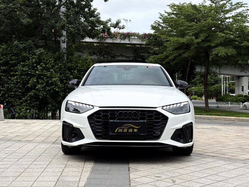 Audi A4L, 2023 — фото 2 из 9