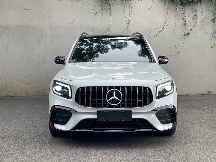 Mercedes-Benz GLB-Class AMG, 2023 — фото 2 из 9