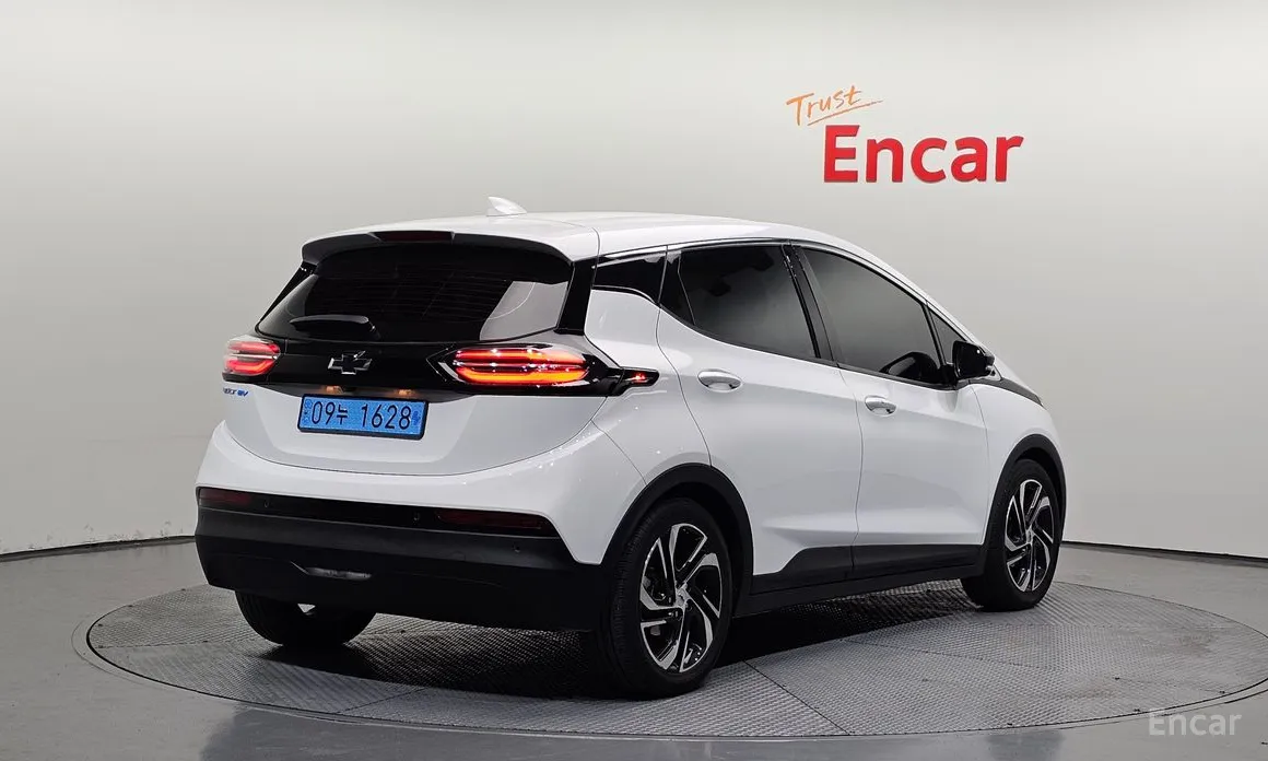 Chevrolet Bolt EV, 2022 — фото 2 из 12