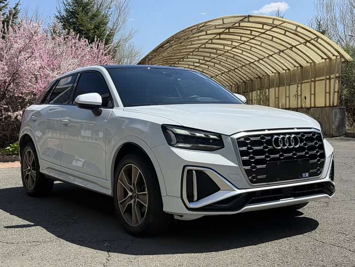 Audi Q2L, 2022 — фото 3 из 9