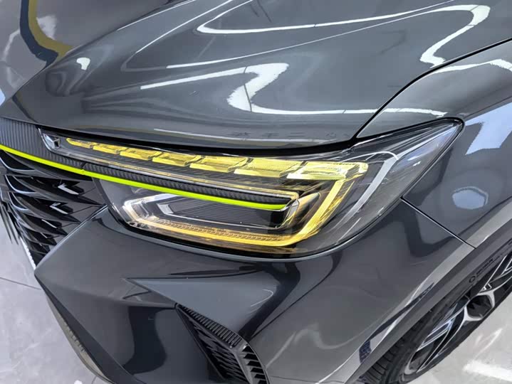 Roewe RX5 Hybrid, 2021 — фото 5 из 9