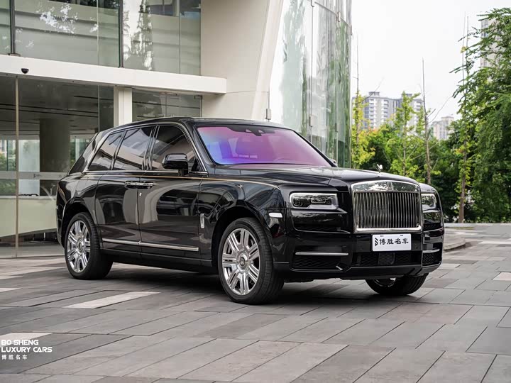 Rolls-Royce Cullinan, 2022 — фото 3 из 9