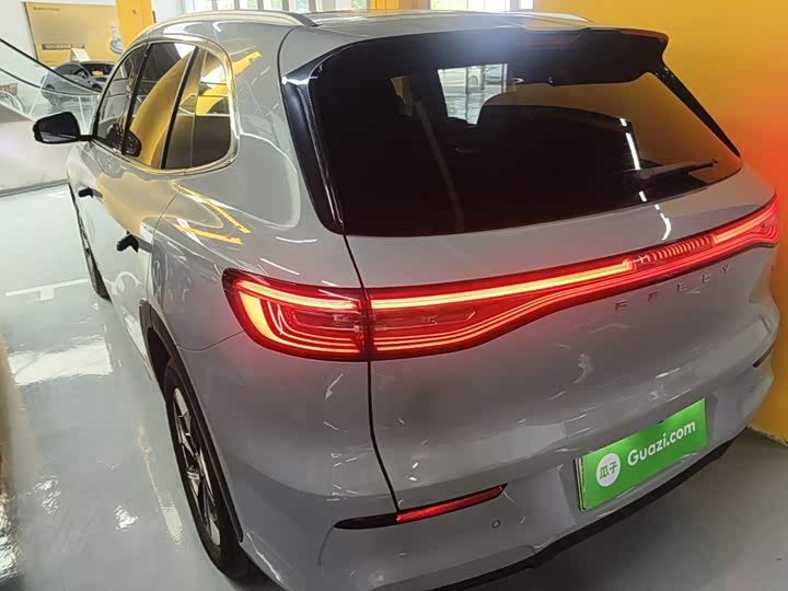 Geely Galaxy E5, 2024 — фото 5 из 9