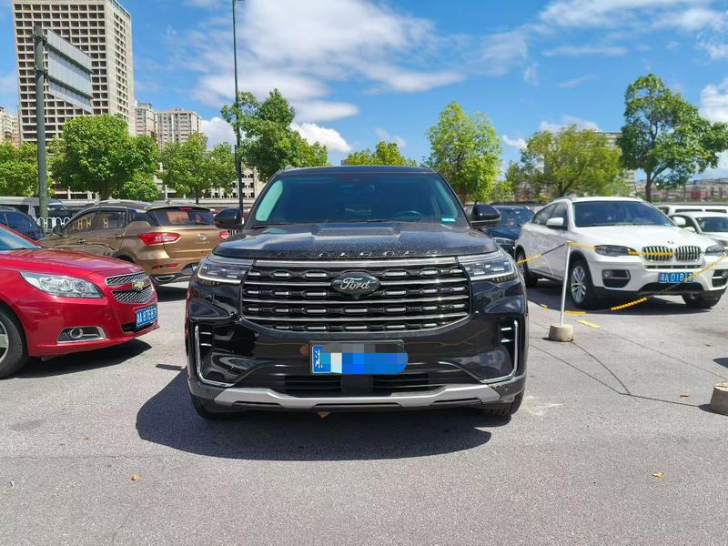 Ford Explorer, 2023 — фото 2 из 10