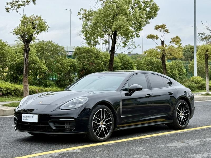 Porsche Panamera, 2023 — купить в Саратове под ключ