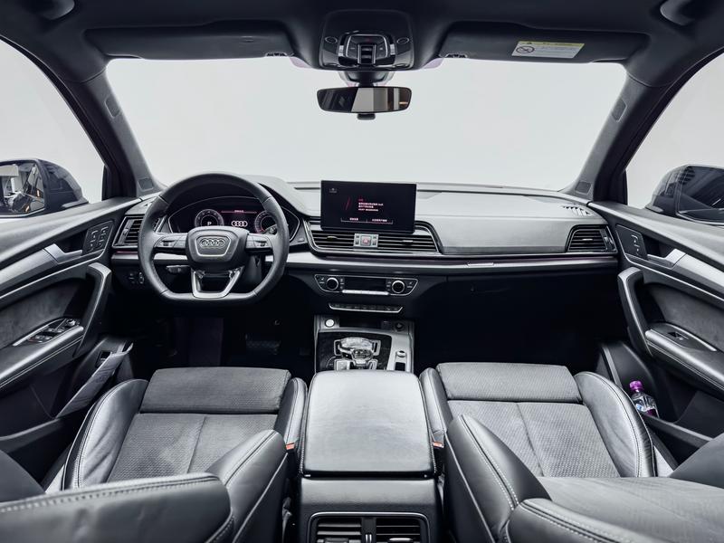Audi Q5L Sportback, 2022 — фото 9 из 12