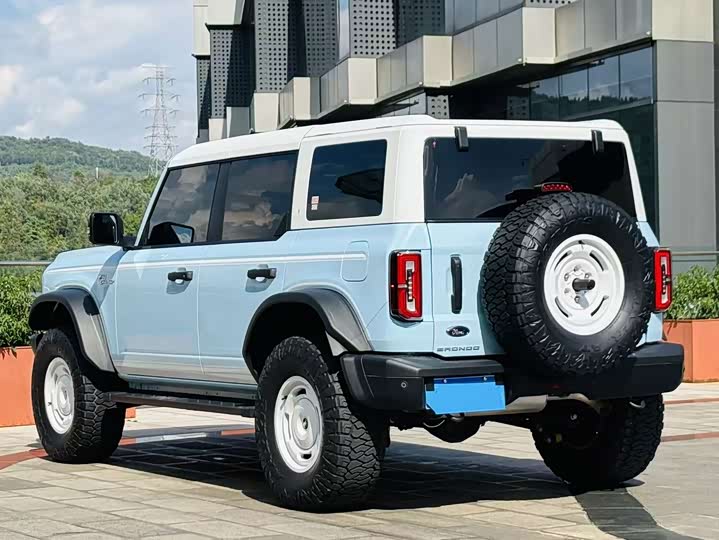 Ford Bronco, 2025 — фото 4 из 9