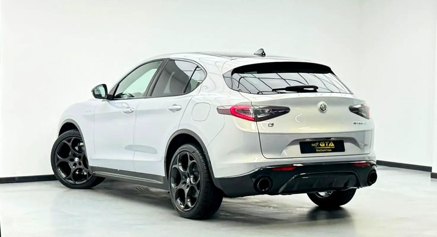 Alfa Romeo Stelvio, 2025 — фото 4 из 10