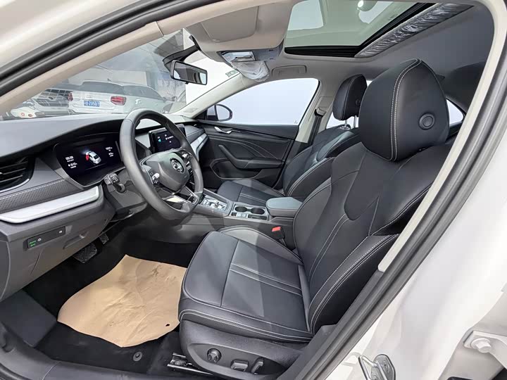 Skoda Octavia Pro, 2022 — фото 7 из 9