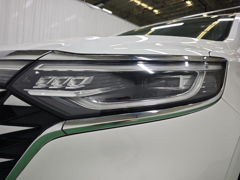 Roewe iMax 8, 2023 — фото 9 из 12