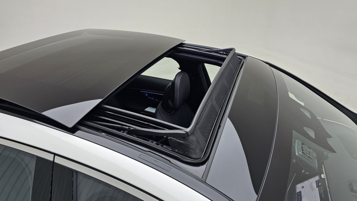 Mercedes-Benz E-Class, 2025 — фото 12 из 12