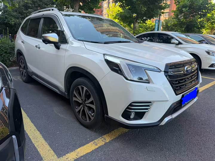 Subaru Forester, 2022 — фото 2 из 9