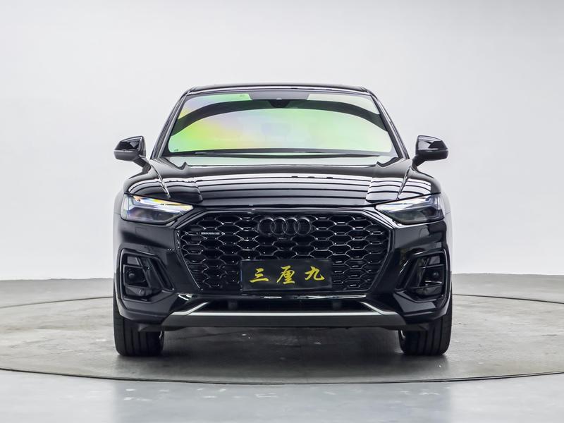 Audi Q5L Sportback, 2022 — фото 2 из 12