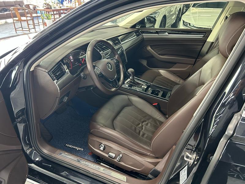 Volkswagen Phideon, 2023 — фото 9 из 11