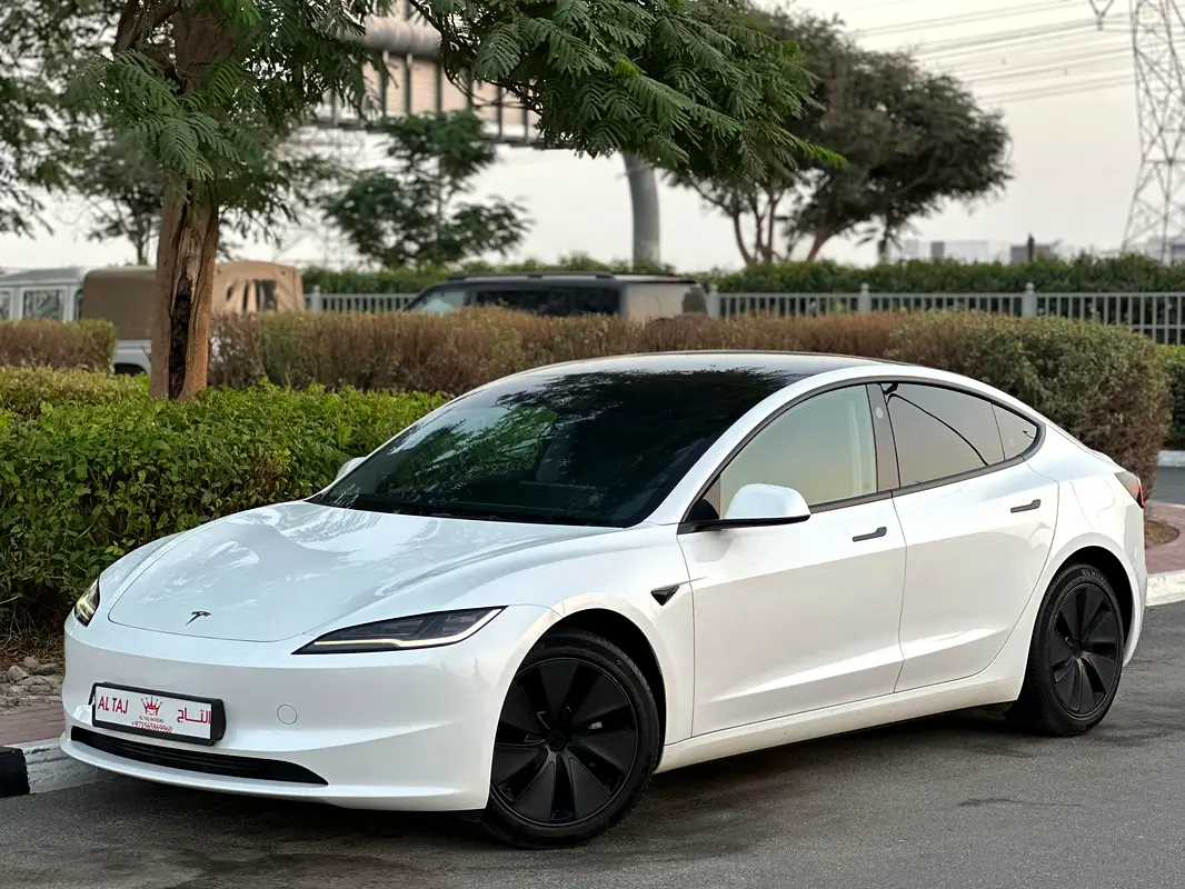Tesla Model 3, 2024