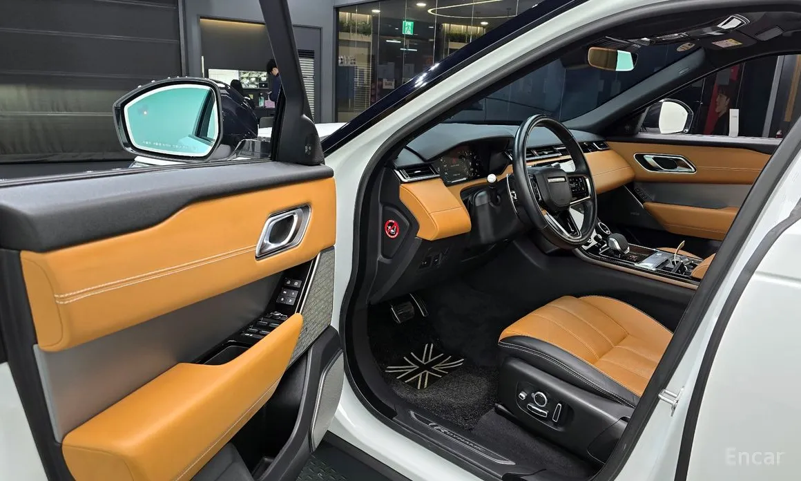 Land Rover Range Rover Velar, 2022 — фото 11 из 12