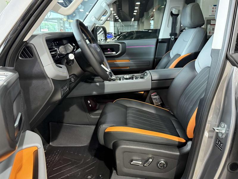 BAIC Beijing BJ40 Hybrid, 2025 — фото 12 из 12