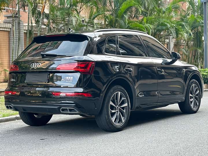 Audi Q5L, 2024 — фото 2 из 9