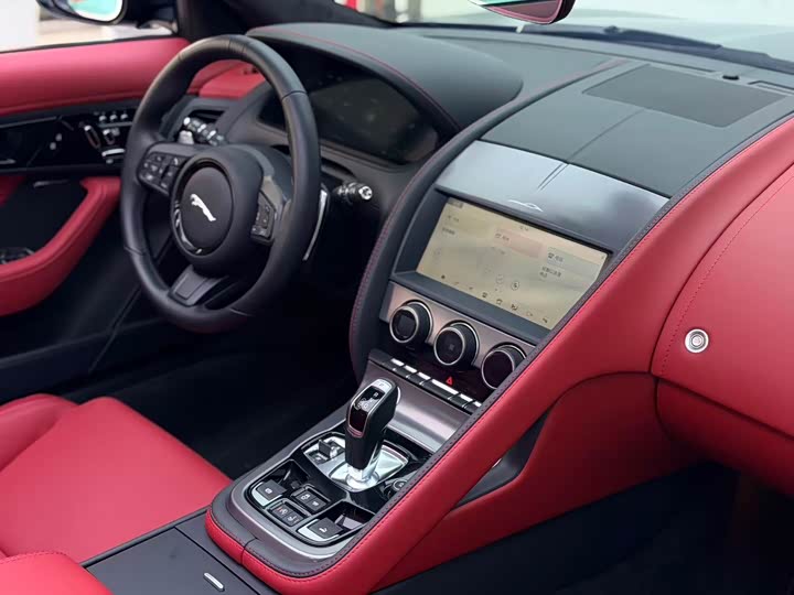 Jaguar F-Type, 2024 — фото 5 из 9