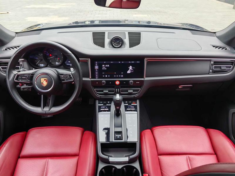 Porsche Macan, 2022 — фото 7 из 12