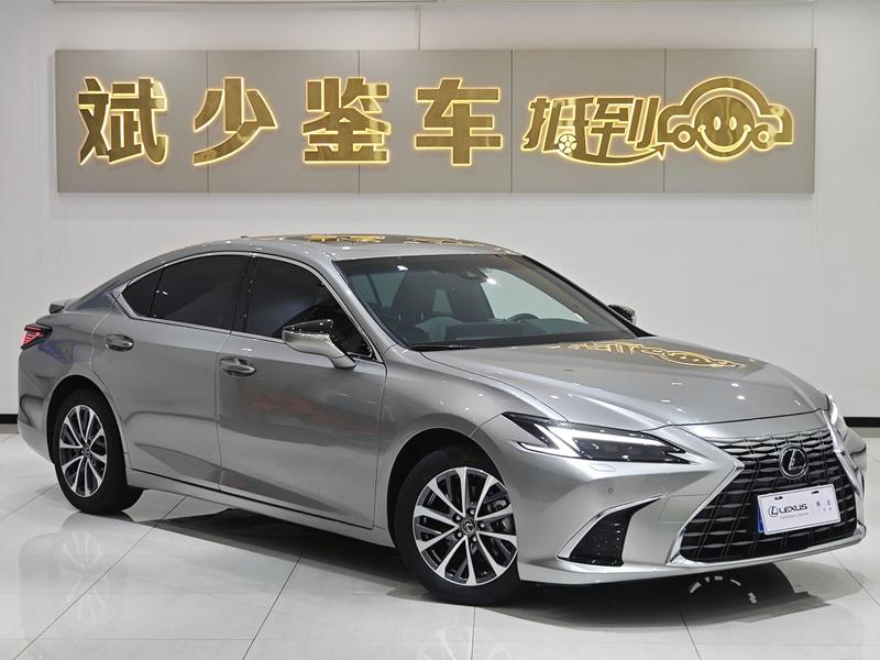 Lexus ES, 2025 — фото 3 из 12