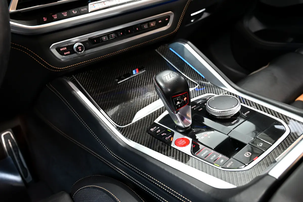 BMW X6, 2023 — фото 9 из 10