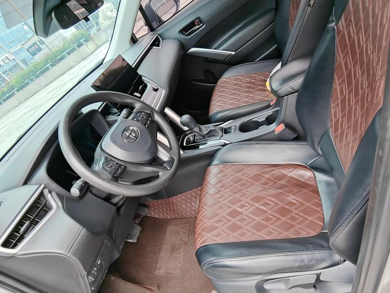 Toyota Corolla Cross, 2023 — фото 8 из 10