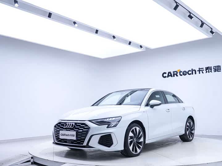 Audi A3, 2024 — фото 5 из 9