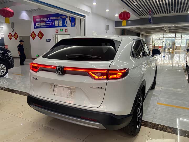 Honda Vezel, 2023 — фото 6 из 9