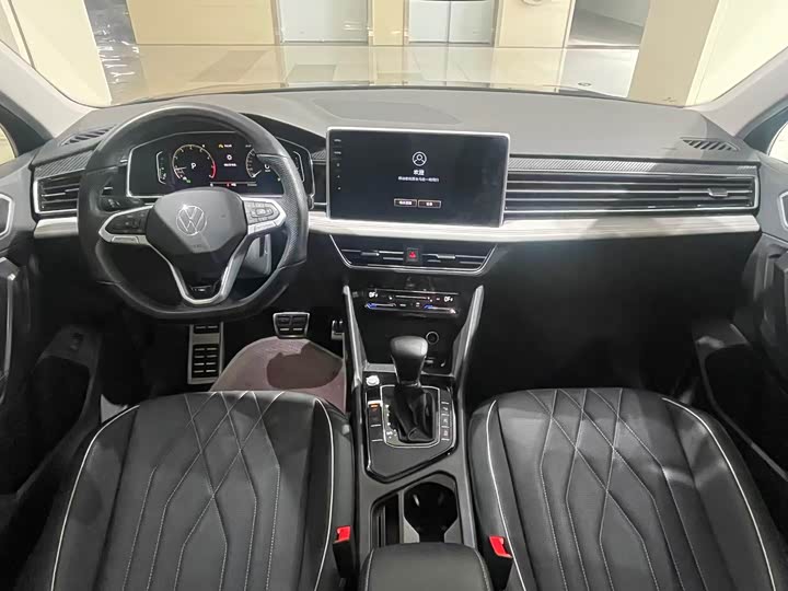 Volkswagen Tiguan L Pro, 2023 — фото 5 из 9