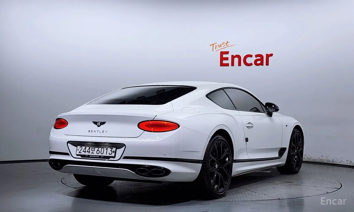Bentley Continental GT, 2023 — фото 2 из 12