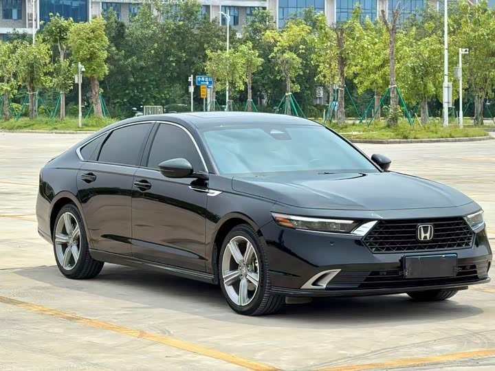 Honda Accord, 2023 — фото 2 из 9