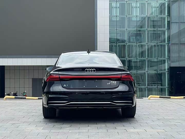 Audi A7L, 2024 — фото 8 из 9