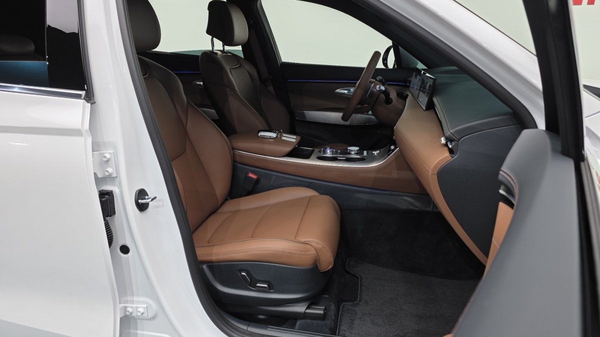 Genesis GV70, 2025 — фото 10 из 12