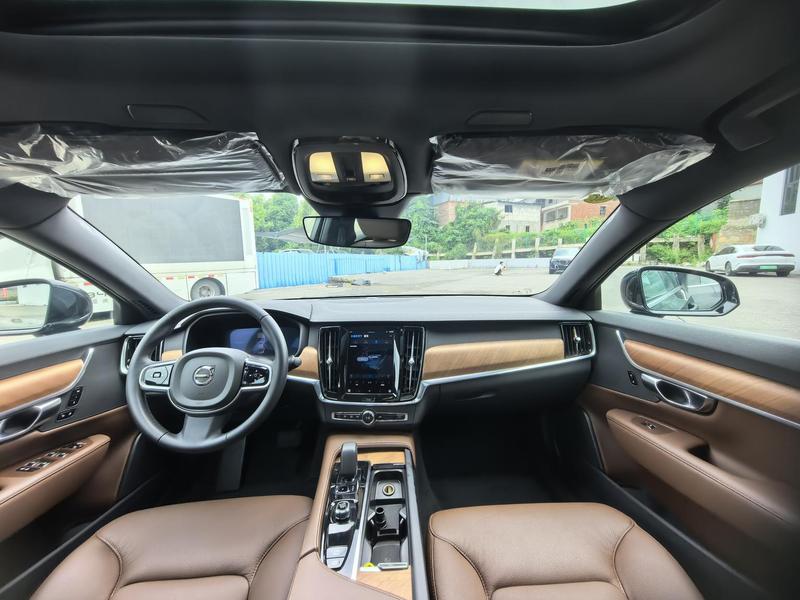 Volvo S90, 2025 — фото 8 из 12