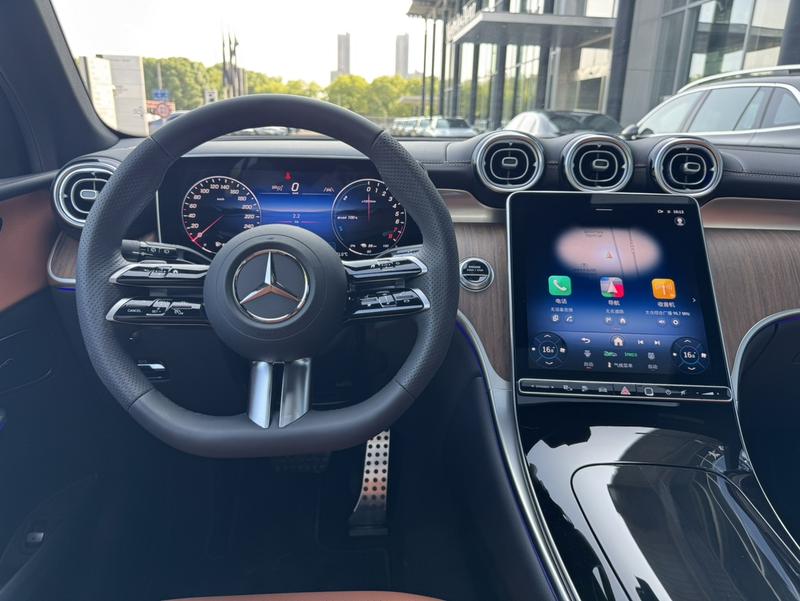 Mercedes-Benz GLC-Class Hybrid, 2026 — фото 10 из 12