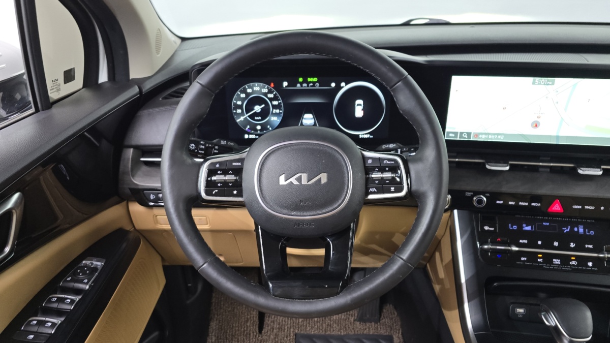 Kia Carnival, 2022 — фото 12 из 12