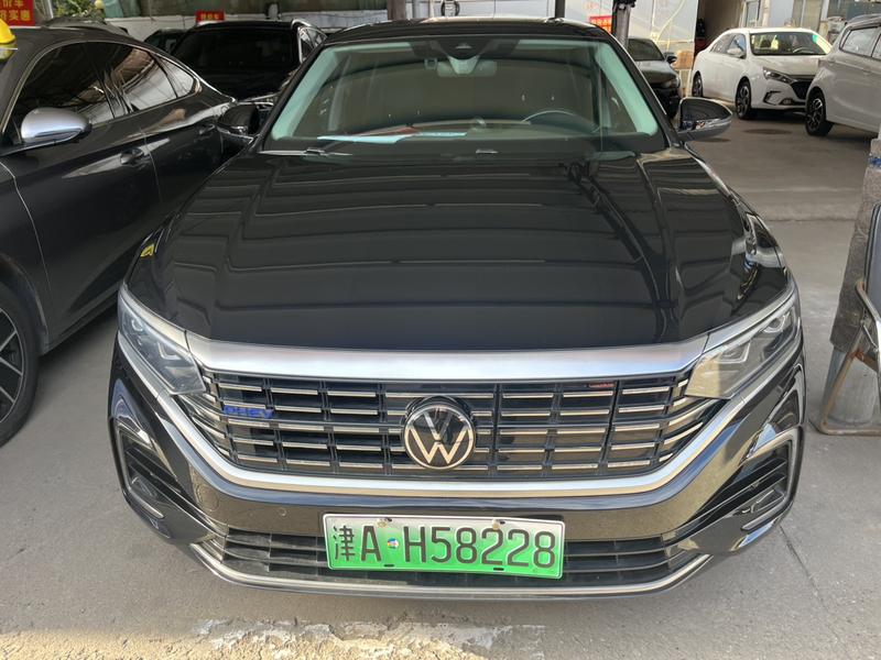 Volkswagen Passat Hybrid, 2022 — фото 2 из 10